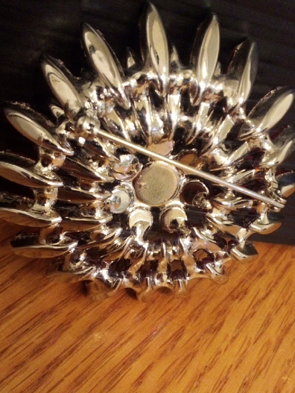 Red Crystal Flower Brooch - Sparkling Statement Pin - Picture 5 of 5